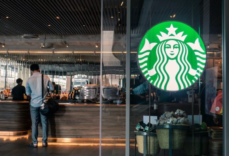 Starbucks se lança no mercado de NFTs