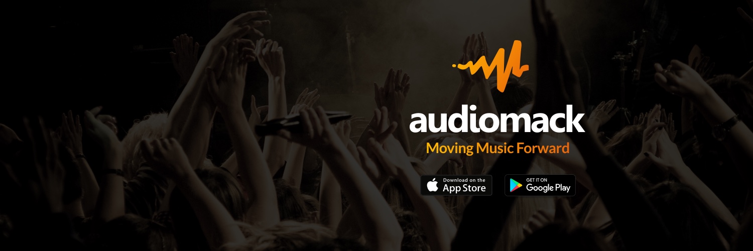 Imagem de pessoas ouvindo música com o logotipo do Audiomack