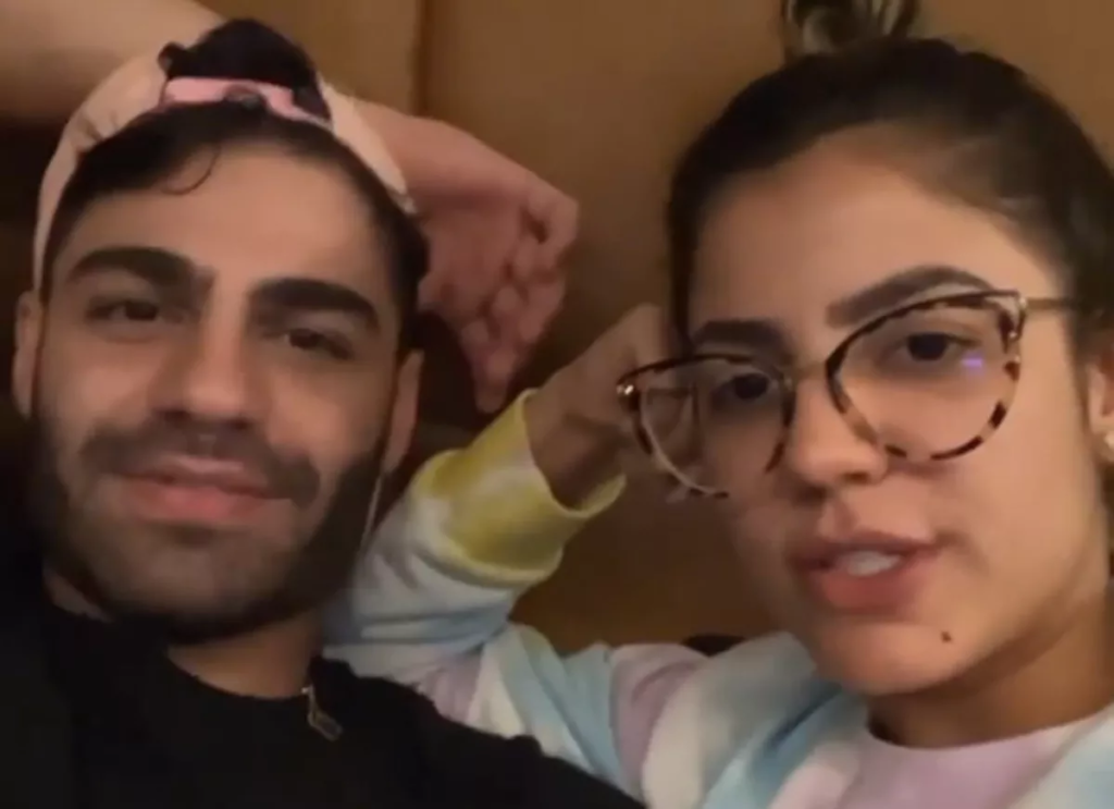 Por meio de bate-papo com fãs no Instagram, casal admitiu que estão vivendo juntos conforme intensidade de nova chance