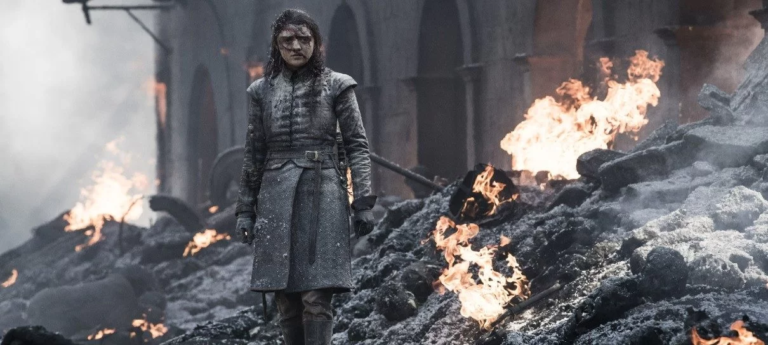 Game of Thrones se perdeu no desfecho, diz Maisie Williams