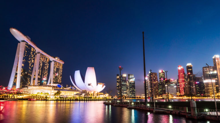 Cingapura cria mecanismos regulatórios para as criptomoedas, abrindo um caminho para toda a Ásia