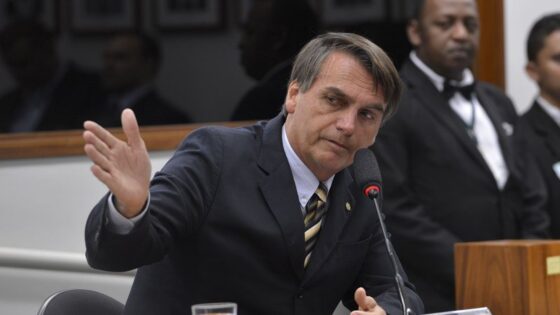 Bolsonaro entra no ‘radar’ do TSE em julgamento