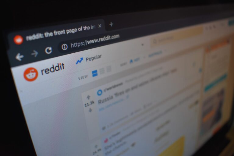 Criptomoedas do Reddit despencam mais de 84%