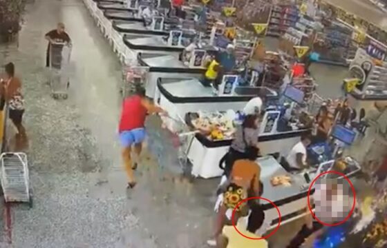 Homem é preso após esfaquear segurança em mercado