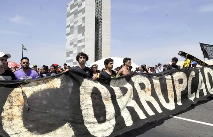 Brasil perde posições em ranking de corrupção