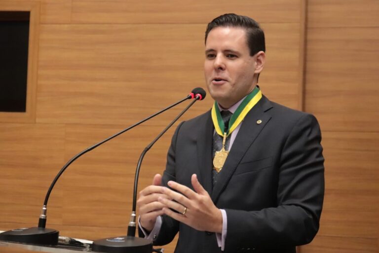 Deputado pede colaboração entre Brasil e El Salvador em diversos temas, inclusive adoção do Bitcoin